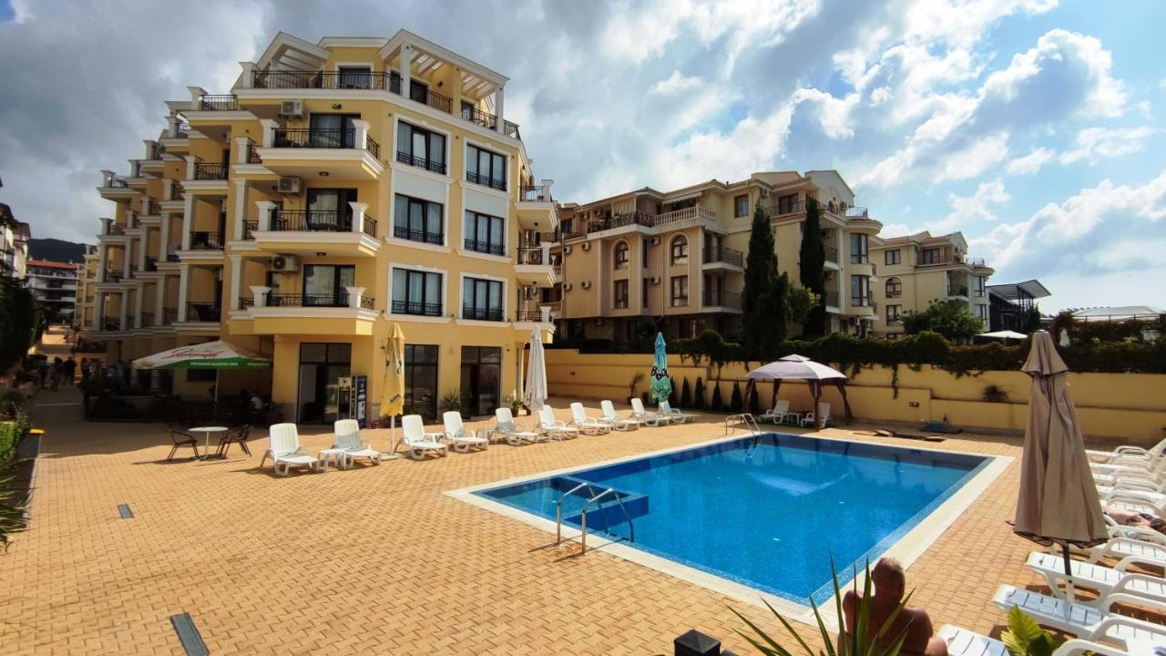 Horizon Katrina Apartments - Sea Line & Beach Access Sveti Vlas Bagian luar foto