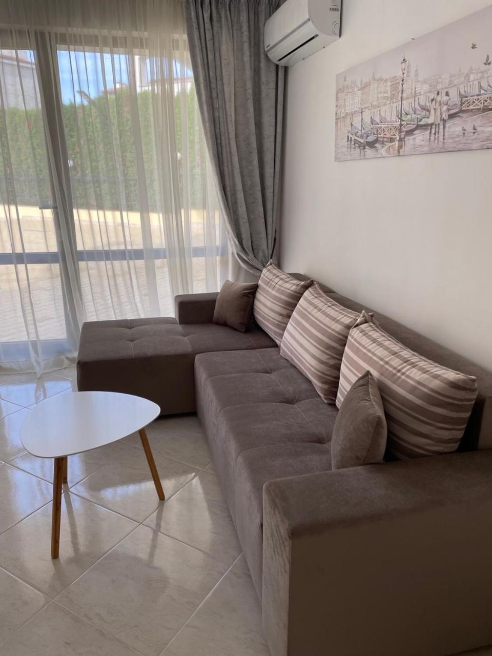 Horizon Katrina Apartments - Sea Line & Beach Access Sveti Vlas Bagian luar foto