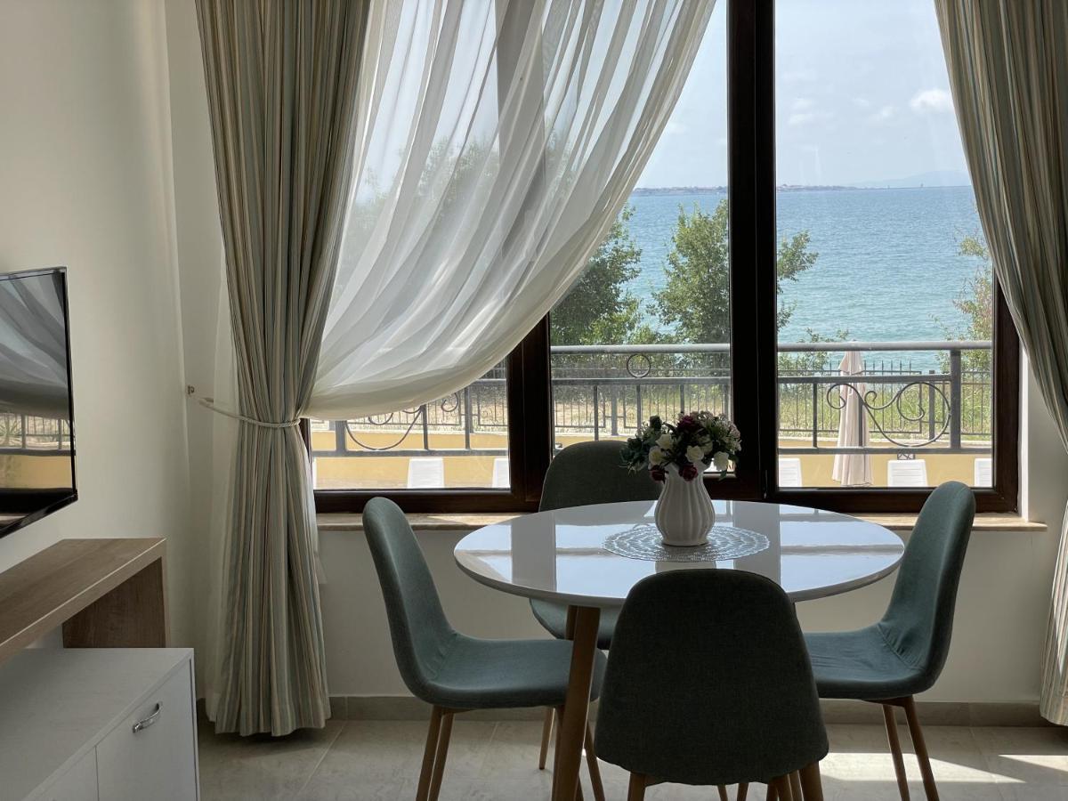 Horizon Katrina Apartments - Sea Line & Beach Access Sveti Vlas Bagian luar foto