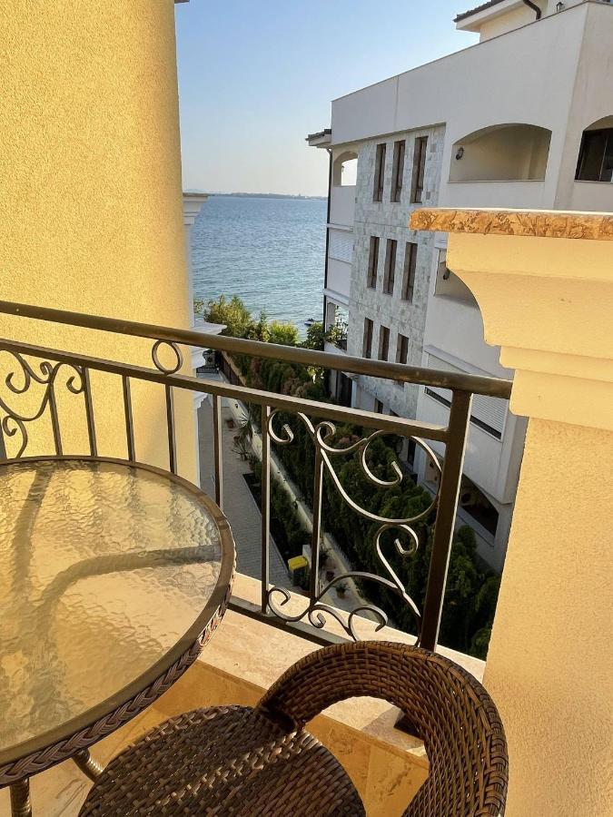Horizon Katrina Apartments - Sea Line & Beach Access Sveti Vlas Bagian luar foto