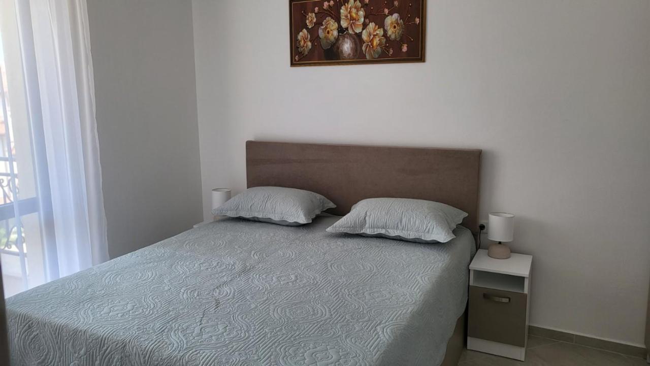 Horizon Katrina Apartments - Sea Line & Beach Access Sveti Vlas Bagian luar foto